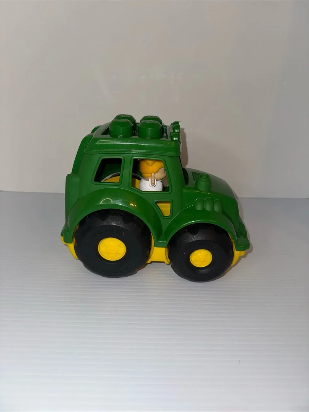 Mega Blocks John Deere Lil Tractor with removable roof